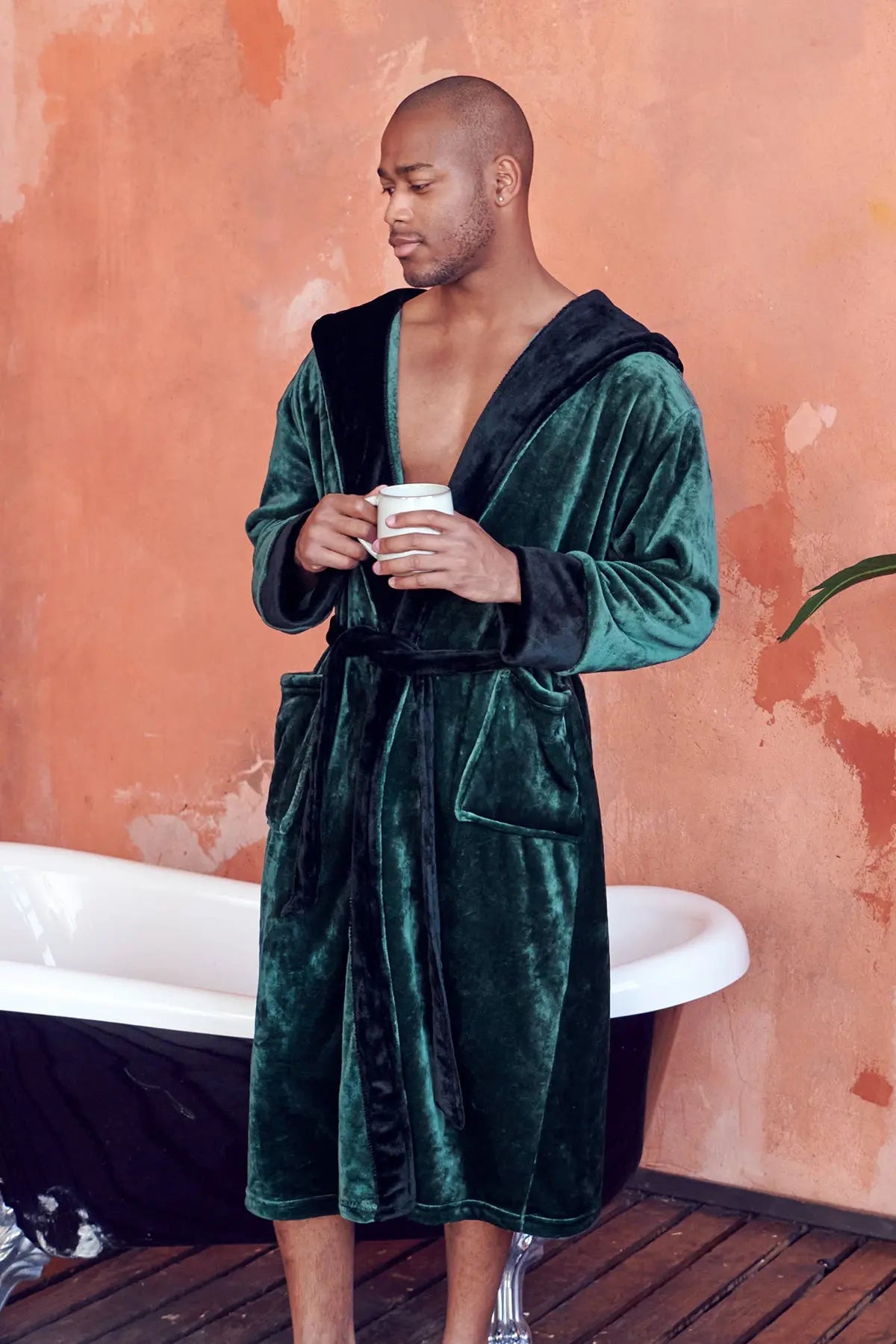 Men’s Hooded Plush Robe – Lightweight Microfiber Bathrobe with Moisture-Wicking Comfort for Home, Spa & Travel
