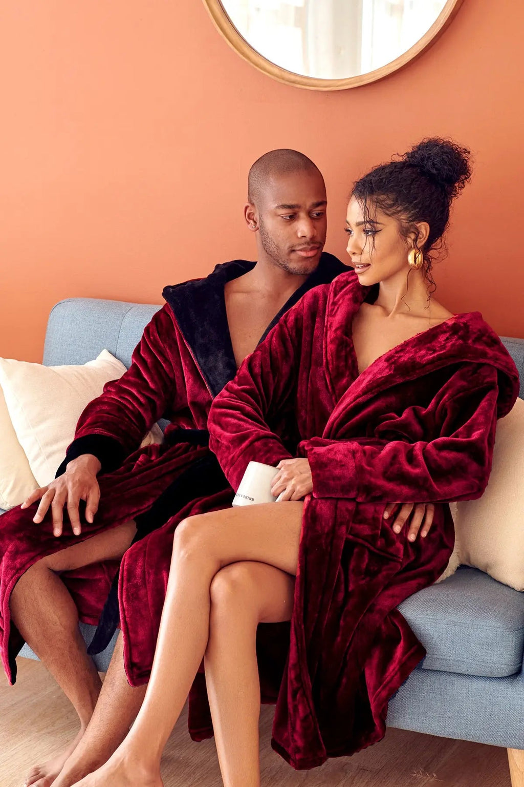 Men’s Hooded Plush Robe – Lightweight Microfiber Bathrobe with Moisture-Wicking Comfort for Home, Spa & Travel