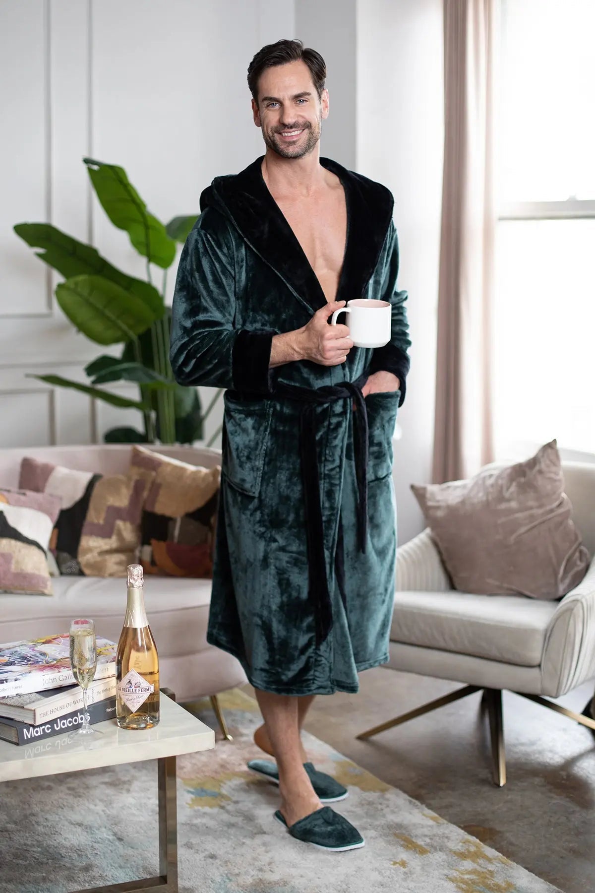 Men’s Hooded Plush Robe – Lightweight Microfiber Bathrobe with Moisture-Wicking Comfort for Home, Spa & Travel