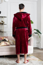 Men’s Hooded Plush Robe – Lightweight Microfiber Bathrobe with Moisture-Wicking Comfort for Home, Spa & Travel