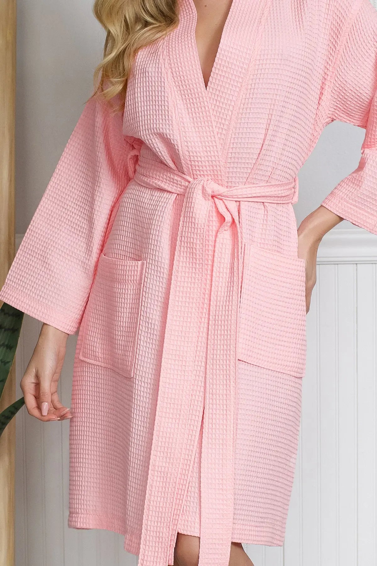 Short Waffle Robe for Women – Lightweight Spa Robe, Breathable Quick-Dry Bridesmaid & Valentine’s Day Gift