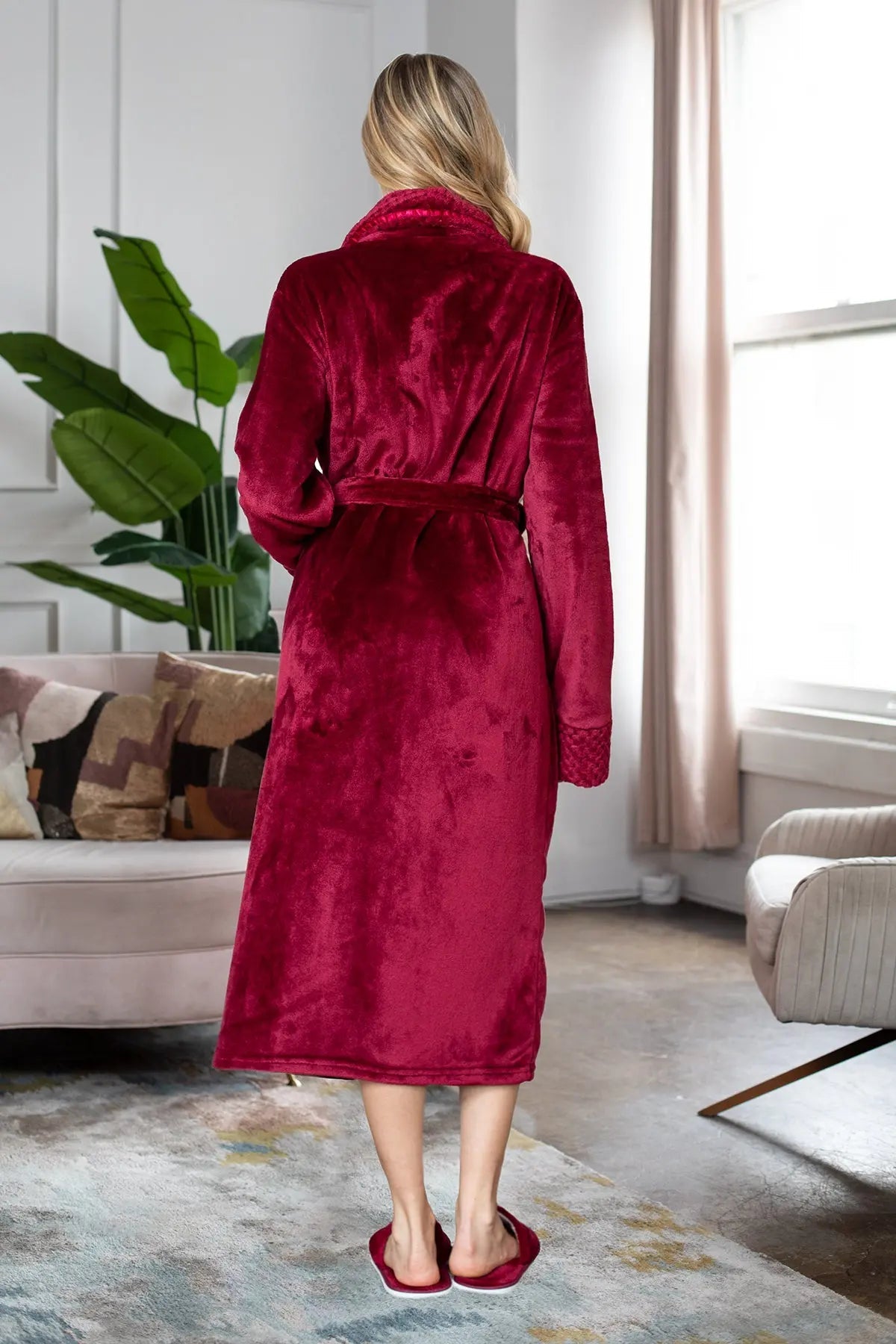 Women’s Plush Robe – Luxury CloudSoft Microfiber Bathrobe, Lightweight Cozy Valentine’s Day Gift for Her